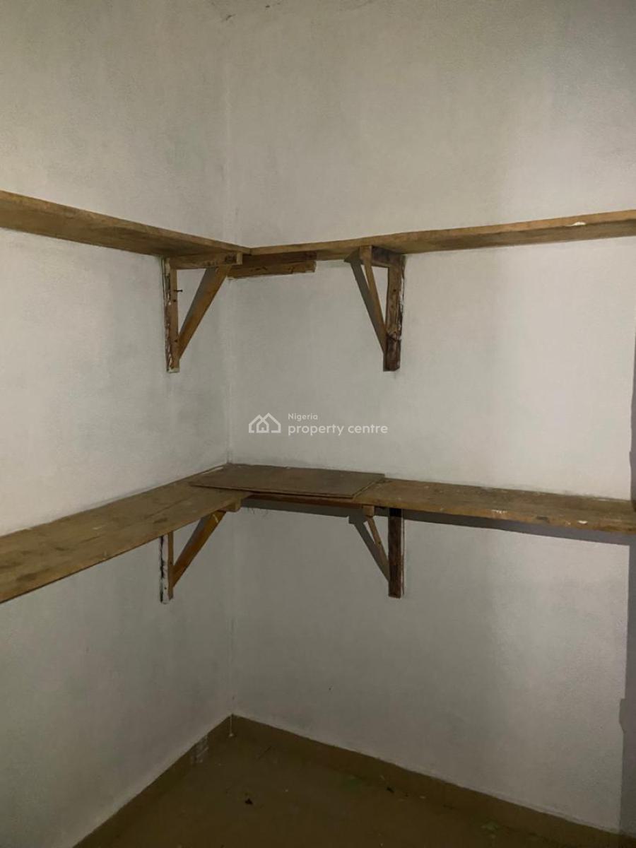Clean 3 Bedroom Flat Apartment, Olowora, Magodo, Lagos, Flat / Apartment for Rent