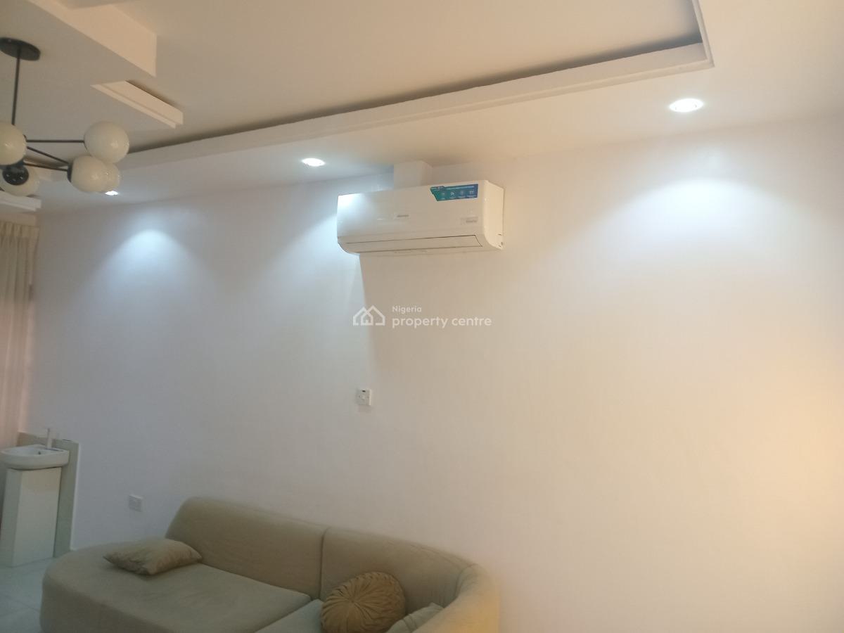 Newyork Furnished 2bd Flat, Adekunle By Third Mainland Bridge, Adekunle, Yaba, Lagos, Flat / Apartment for Rent