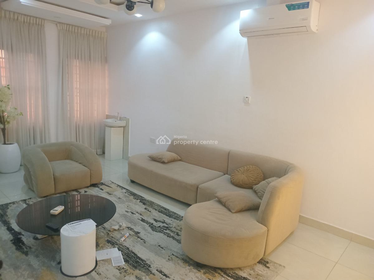 Newyork Furnished 2bd Flat, Adekunle By Third Mainland Bridge, Adekunle, Yaba, Lagos, Flat / Apartment for Rent