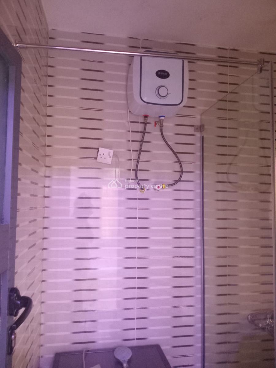 Newyork Furnished 2bd Flat, Adekunle By Third Mainland Bridge, Adekunle, Yaba, Lagos, Flat / Apartment for Rent