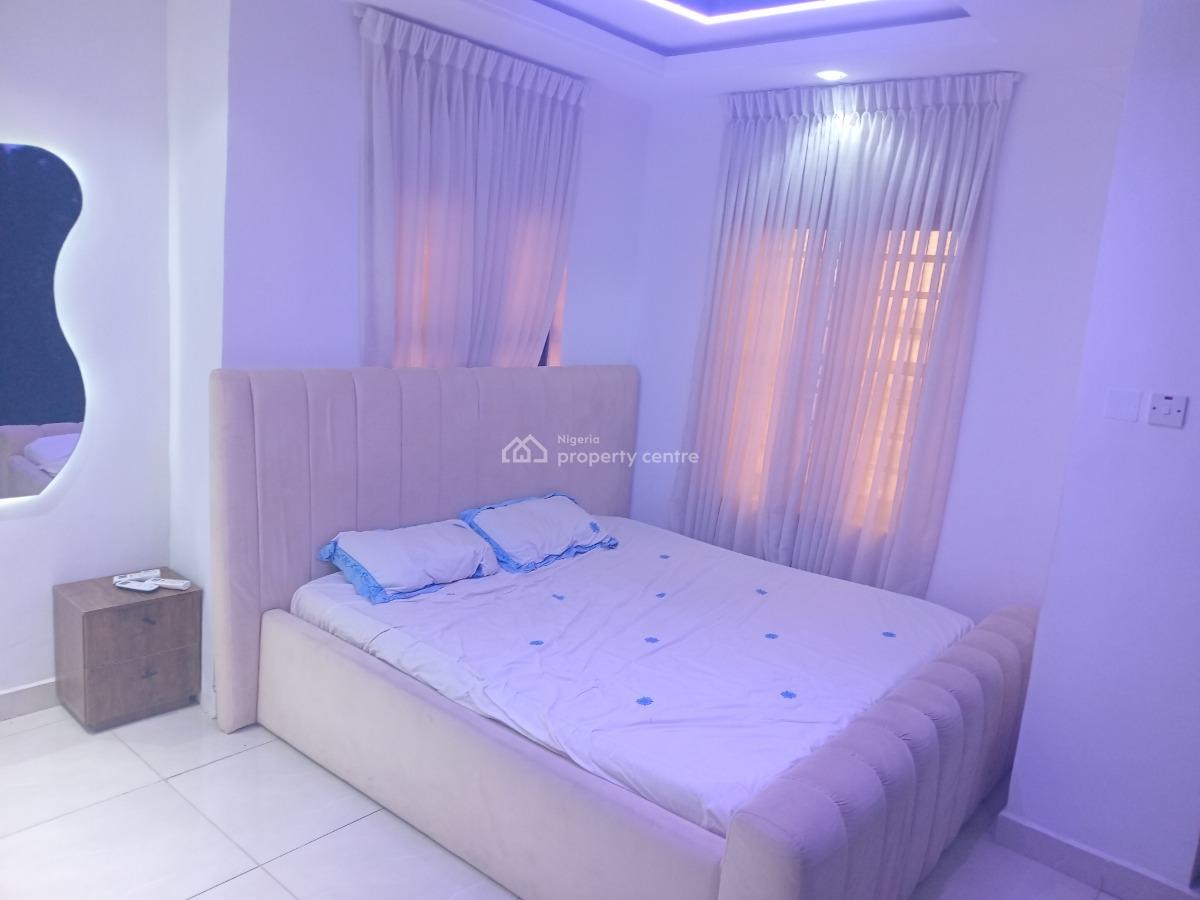 Newyork Furnished 2bd Flat, Adekunle By Third Mainland Bridge, Adekunle, Yaba, Lagos, Flat / Apartment for Rent