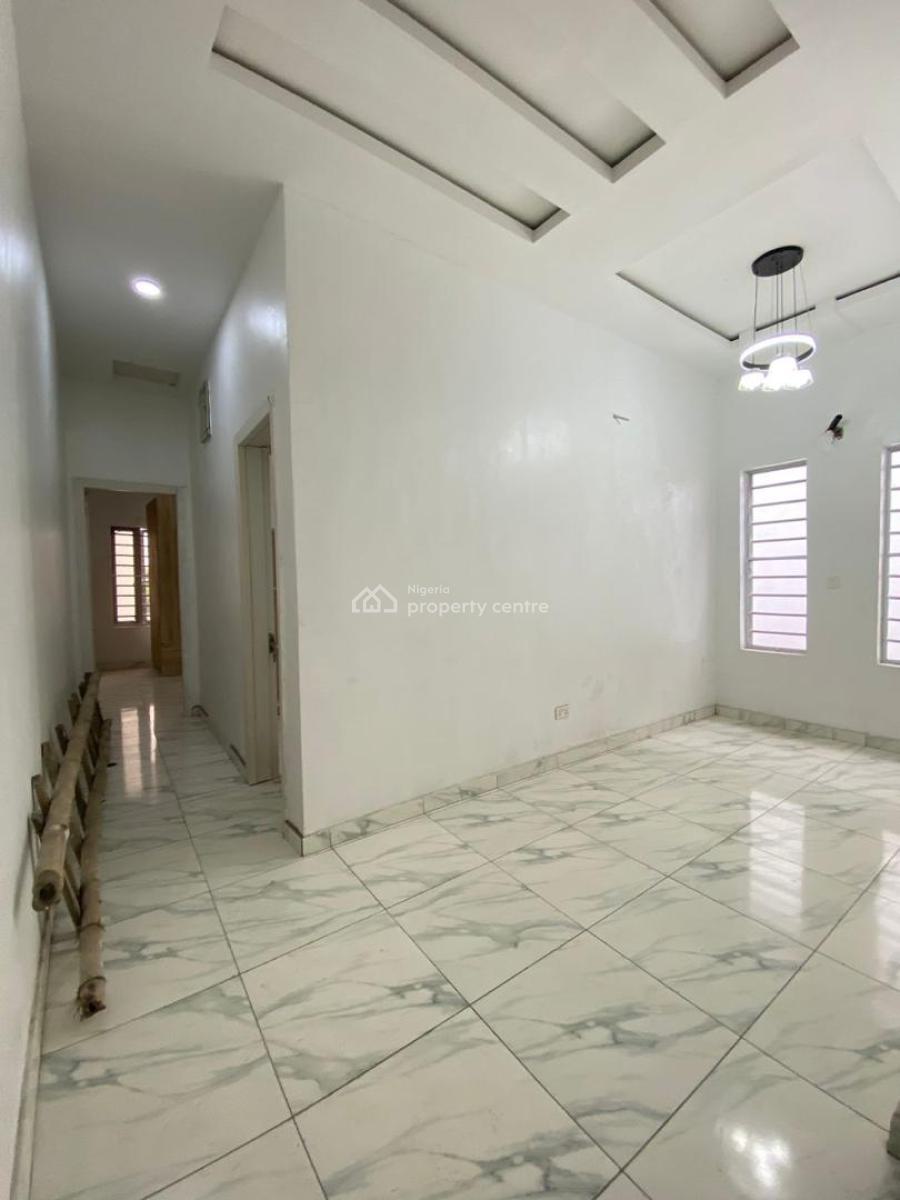 Single Room Partly Furnished Available, Oral Estate Extension, Lekki, Lagos, Self Contain (single Rooms) for Rent