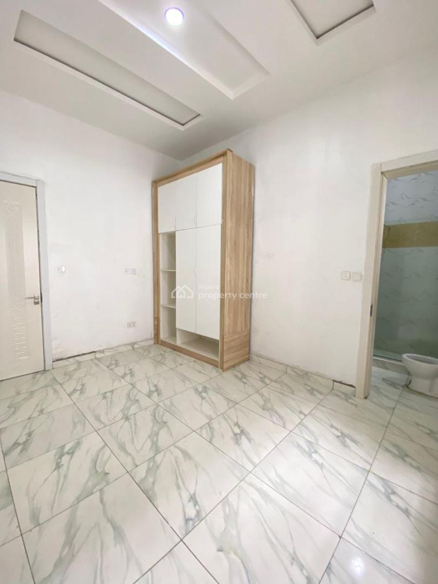 Single Room Partly Furnished Available, Oral Estate Extension, Lekki, Lagos, Self Contain (single Rooms) for Rent