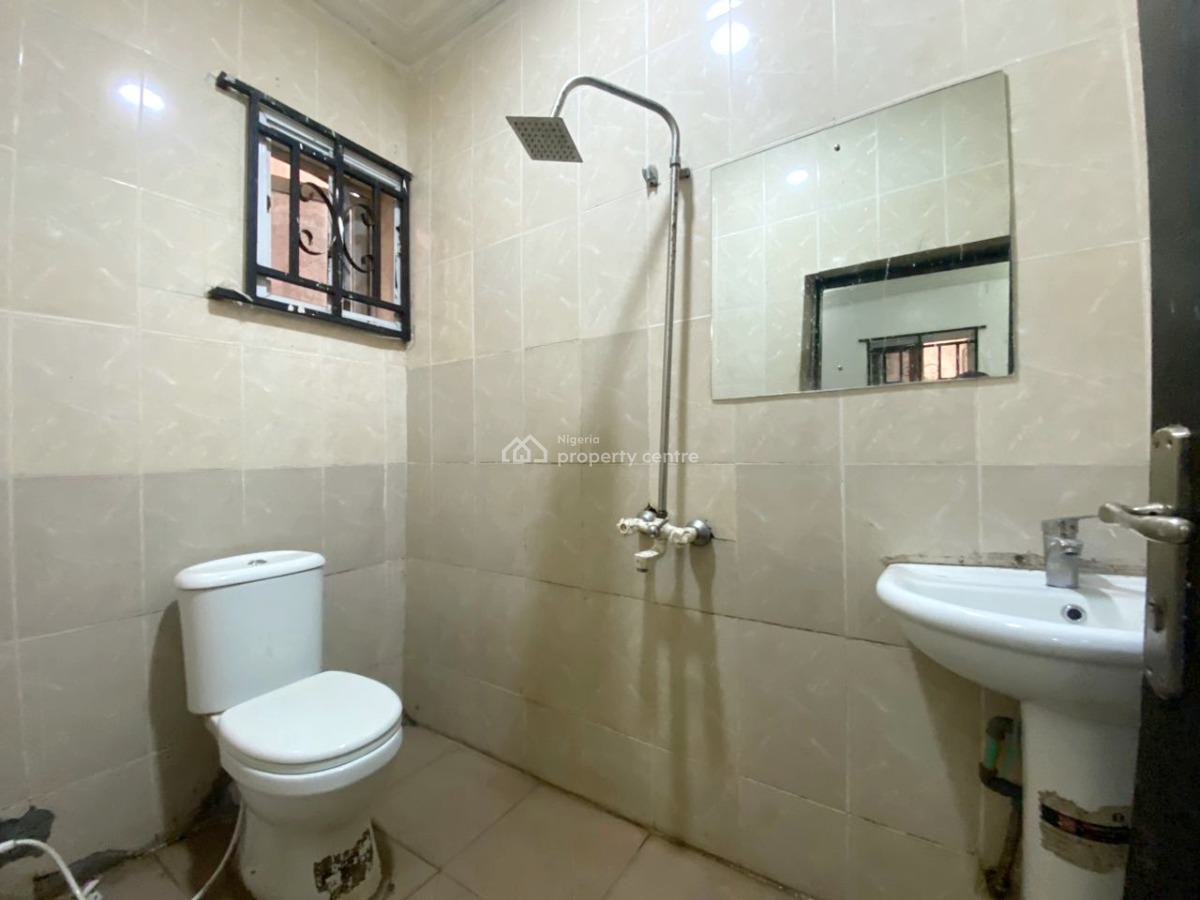 Luxury and Well Maintained 2 Bedroom Apartment, Gra Phase 1, Magodo, Lagos, Flat / Apartment for Rent