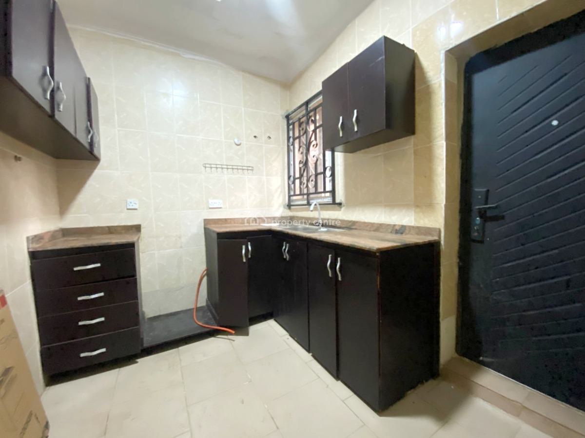 Luxury and Well Maintained 2 Bedroom Apartment, Gra Phase 1, Magodo, Lagos, Flat / Apartment for Rent