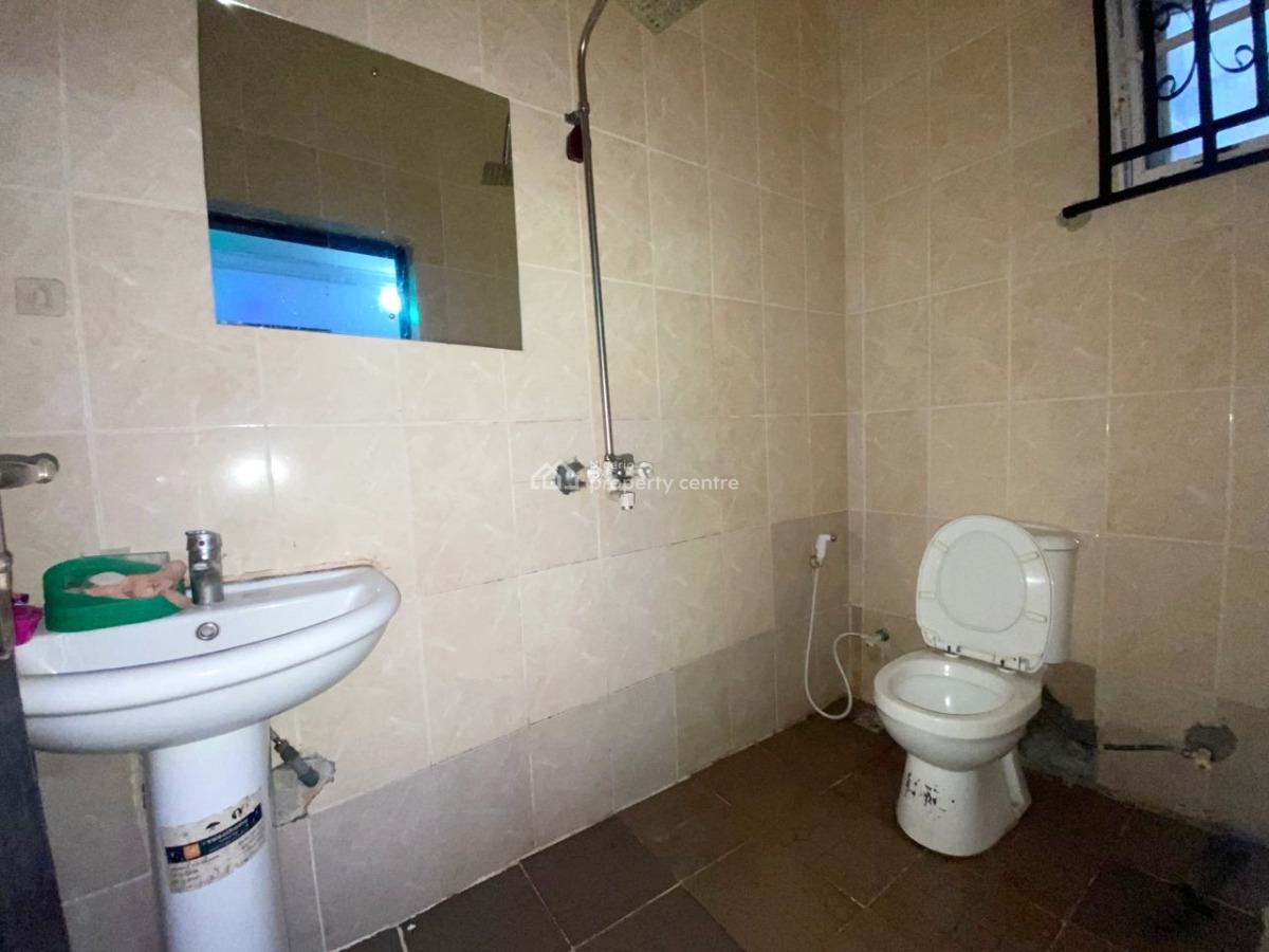 Luxury and Well Maintained 2 Bedroom Apartment, Gra Phase 1, Magodo, Lagos, Flat / Apartment for Rent