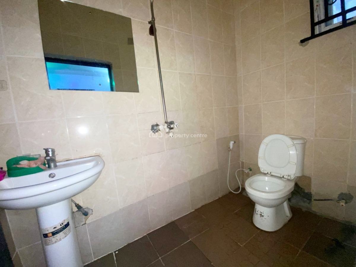 Luxury and Well Maintained 2 Bedroom Apartment, Gra Phase 1, Magodo, Lagos, Flat / Apartment for Rent