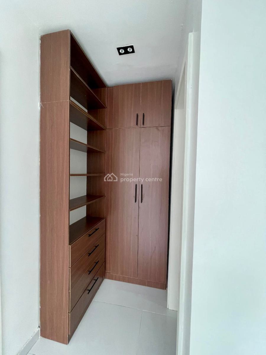 2 Bedroom, Ologolo, Lekki, Lagos, Flat / Apartment for Sale