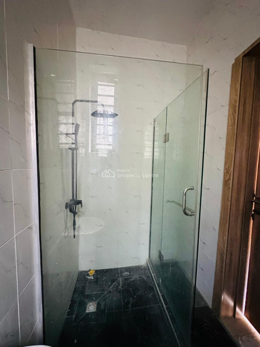 Stunning 2 Bedroom Apartment in a Secured Estate, Spg Road, Lekki, Lagos, Block of Flats for Sale