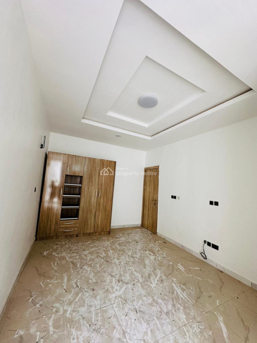Stunning 2 Bedroom Apartment in a Secured Estate, Spg Road, Lekki, Lagos, Block of Flats for Sale