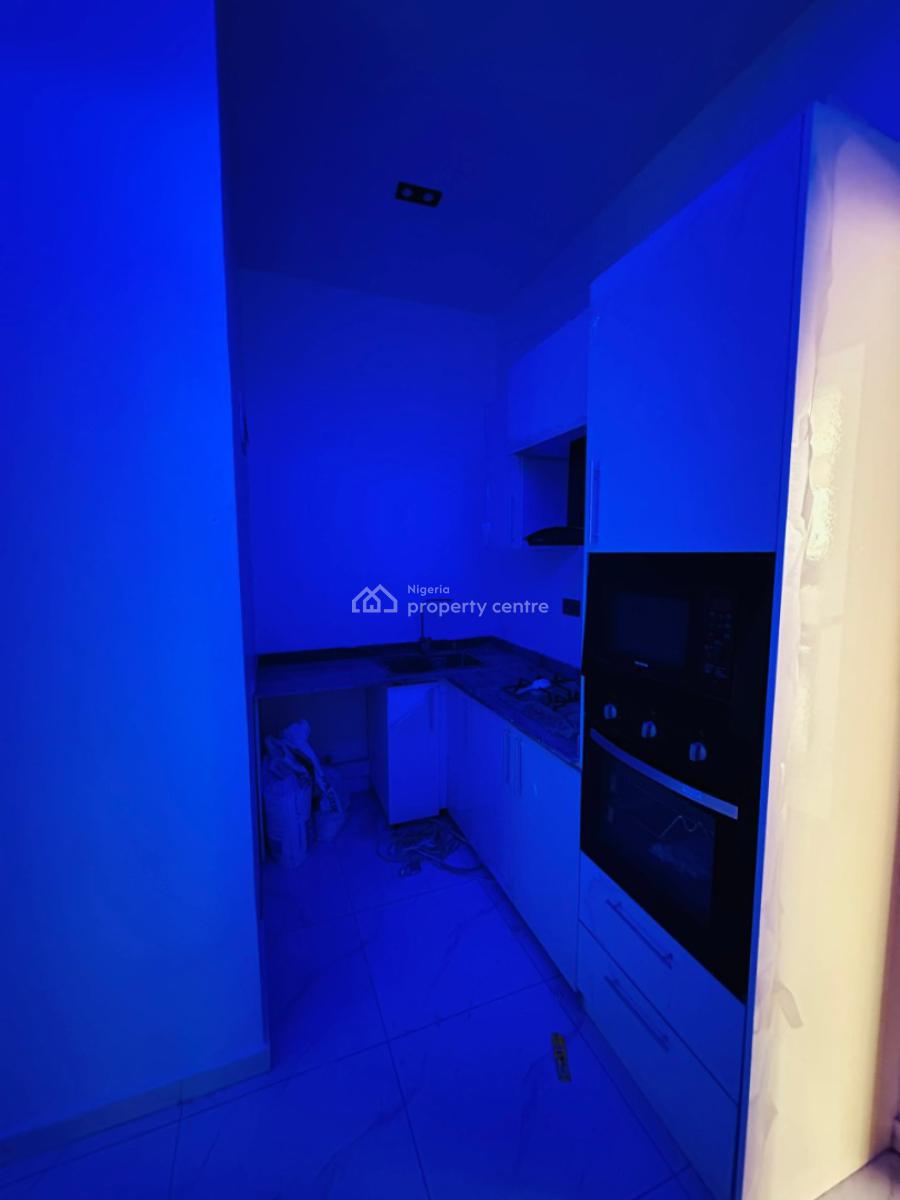 Exquisitely Built 1 Bedroom Apartment, Spg Road, Lekki, Lagos, Block of Flats for Sale