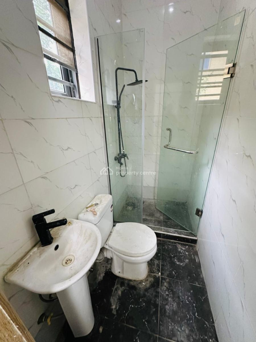 Exquisitely Built 1 Bedroom Apartment, Spg Road, Lekki, Lagos, Block of Flats for Sale