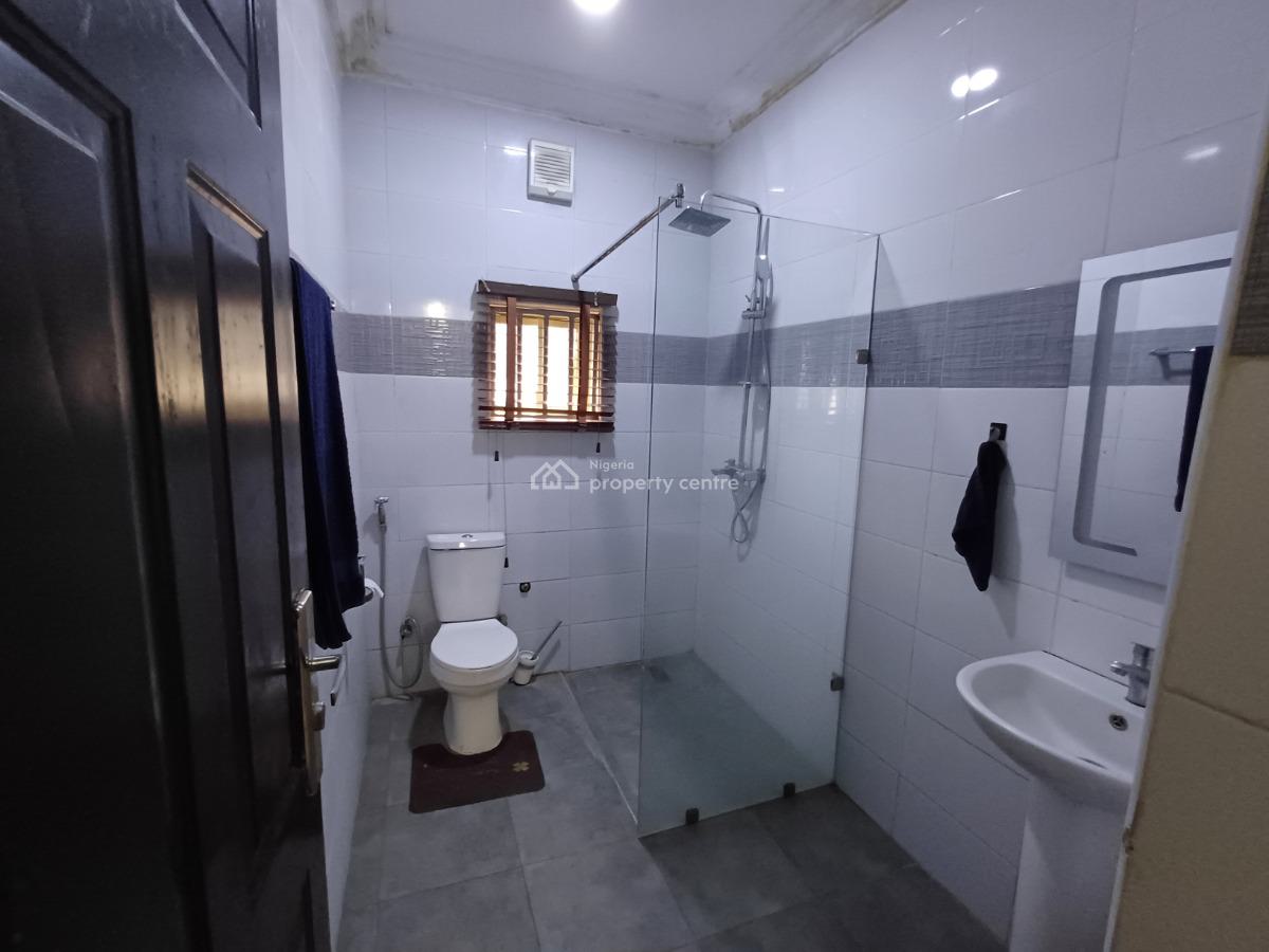 Serviced Fully Furnished 2 Bedroom Flat on The Ground Floor, Wuse 2, Abuja, Flat / Apartment for Rent