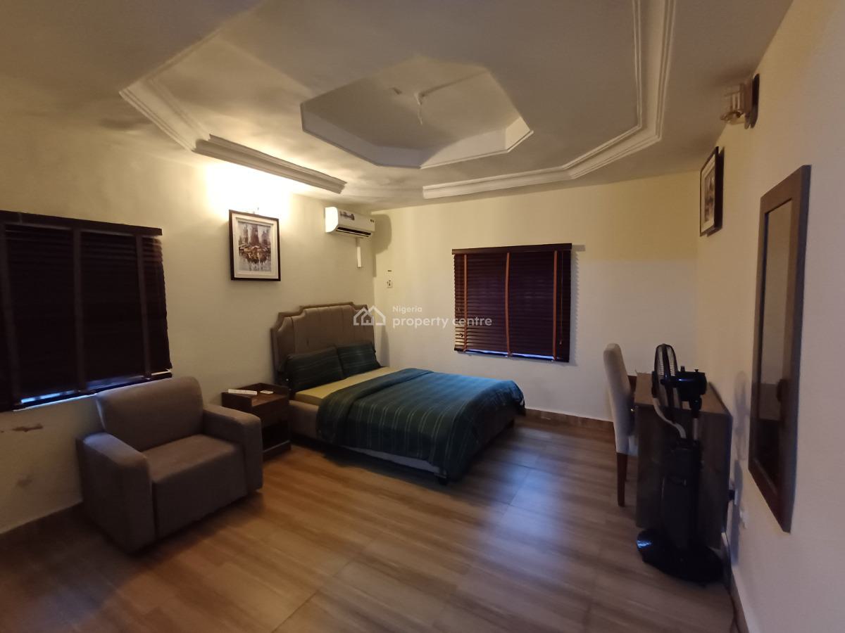 Serviced Fully Furnished 2 Bedroom Flat on The Ground Floor, Wuse 2, Abuja, Flat / Apartment for Rent