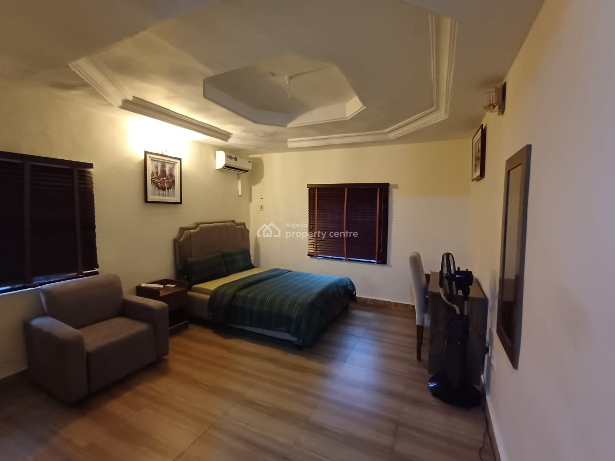 Serviced Fully Furnished 2 Bedroom Flat on The Ground Floor, Wuse 2, Abuja, Flat / Apartment for Rent
