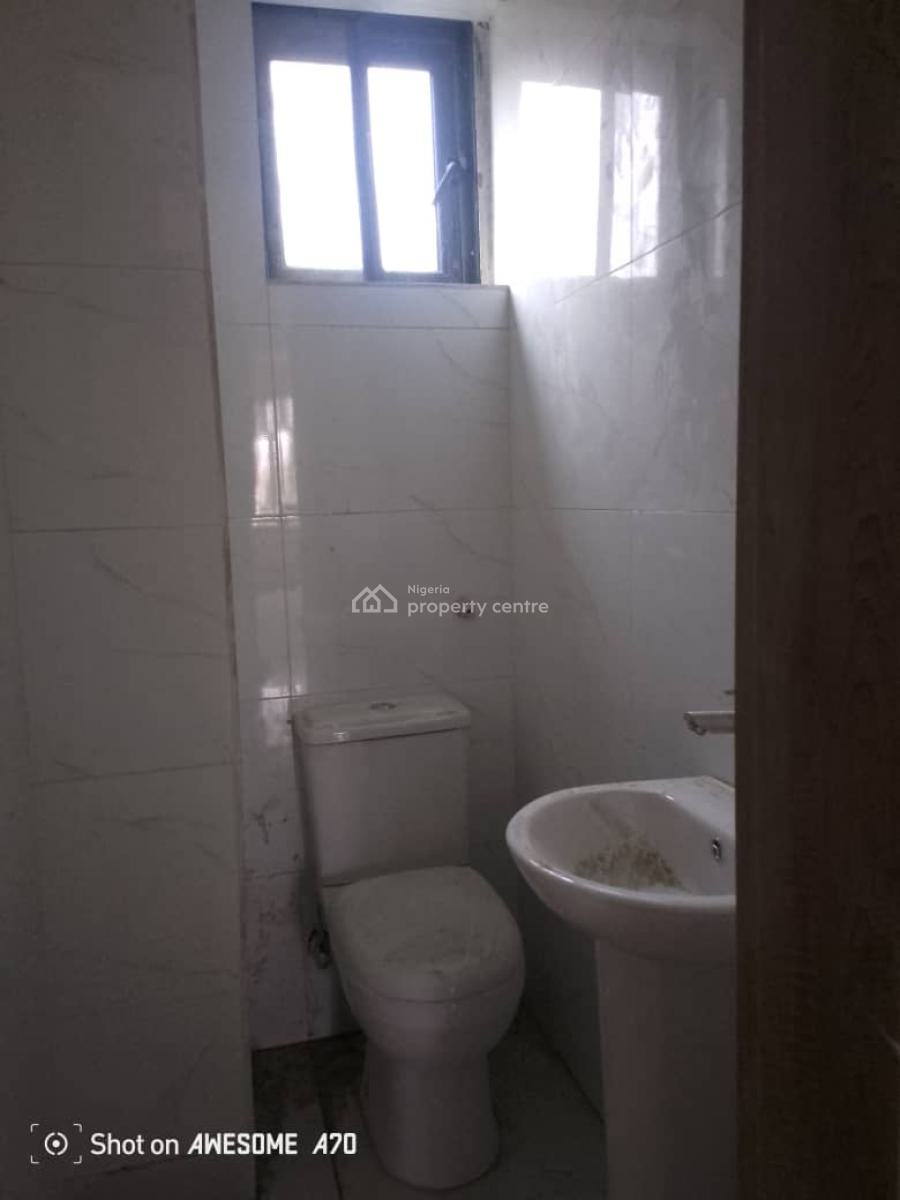 New 3bedroom Flat Ensuit with Bq,elevator, Alagomeji, Yaba, Lagos, Flat / Apartment for Rent