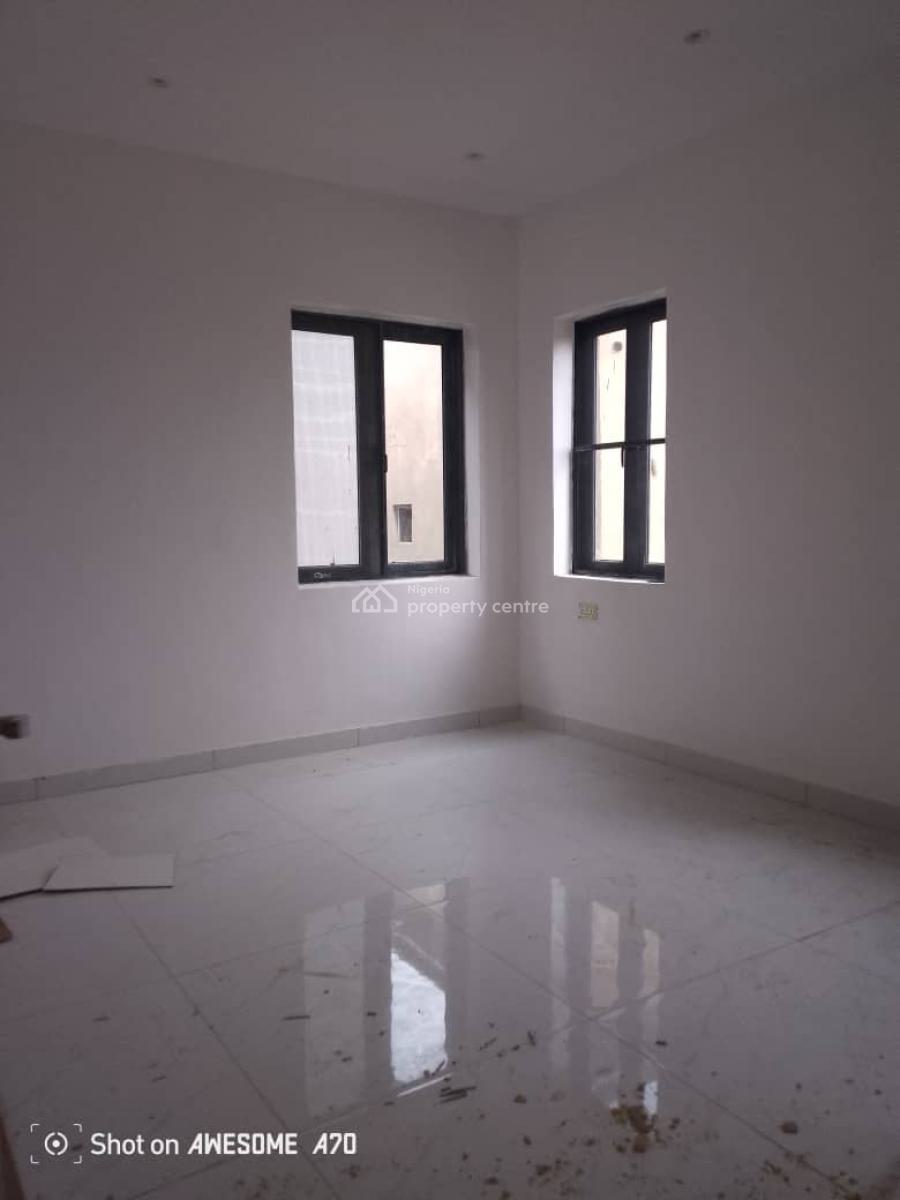 New 3bedroom Flat Ensuit with Bq,elevator, Alagomeji, Yaba, Lagos, Flat / Apartment for Rent