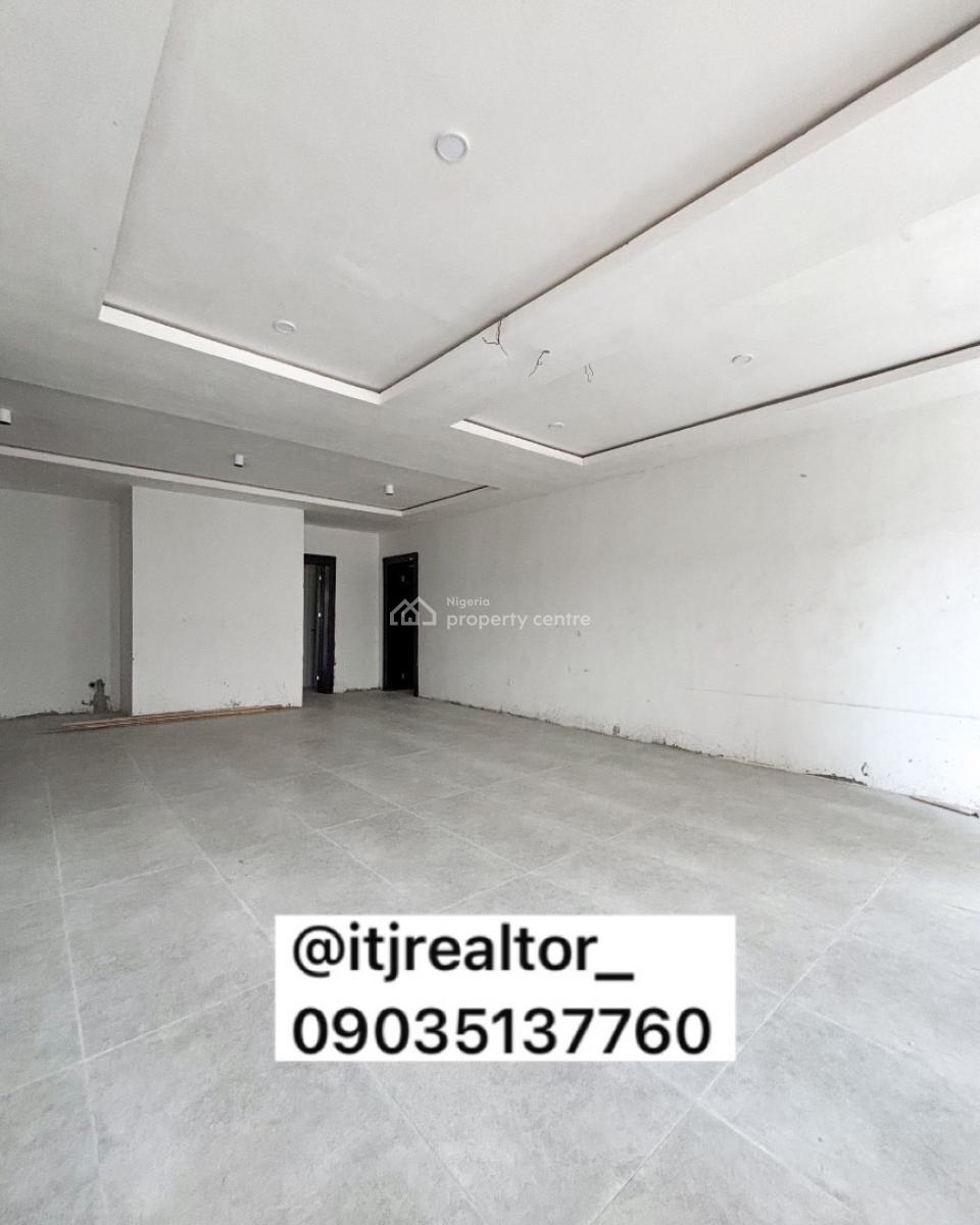 Lovely 4 Bedroom Apartment with Bq, Lekki Phase 1, Lekki Phase 1, Lekki, Lagos, Block of Flats for Sale