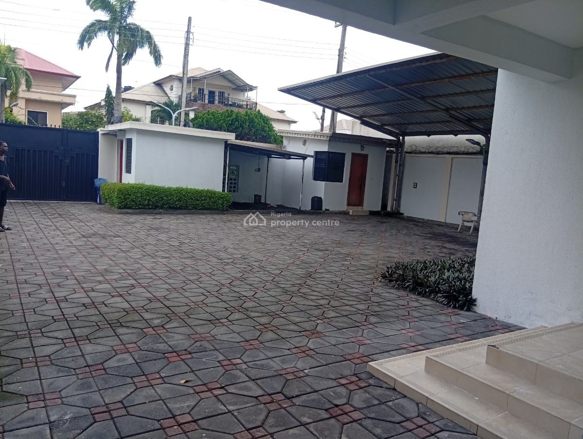 a Self Serviced 5 Bedroom Detached House with 2 Bq, Lekki Phase 1, Lekki, Lagos, Detached Duplex for Rent