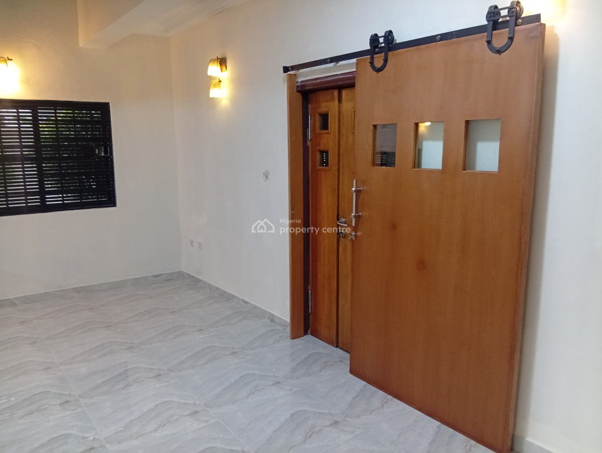 a Self Serviced 5 Bedroom Detached House with 2 Bq, Lekki Phase 1, Lekki, Lagos, Detached Duplex for Rent