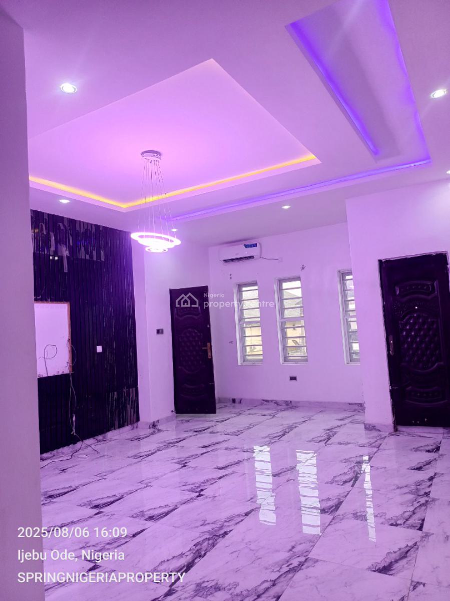 Luxury 2 Bedrooms Flat, Upstairs, After Blenco Supermarket, Sangotedo, Ajah, Lagos, Flat / Apartment for Rent