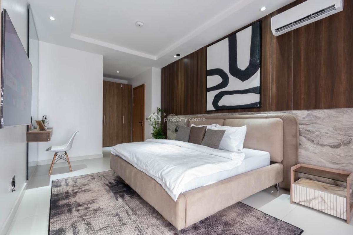 Luxurious 2bedroom with Rooftop, Gym and Pool, African Lane, Lekki Phase 1, Lekki, Lagos, Flat / Apartment Short Let