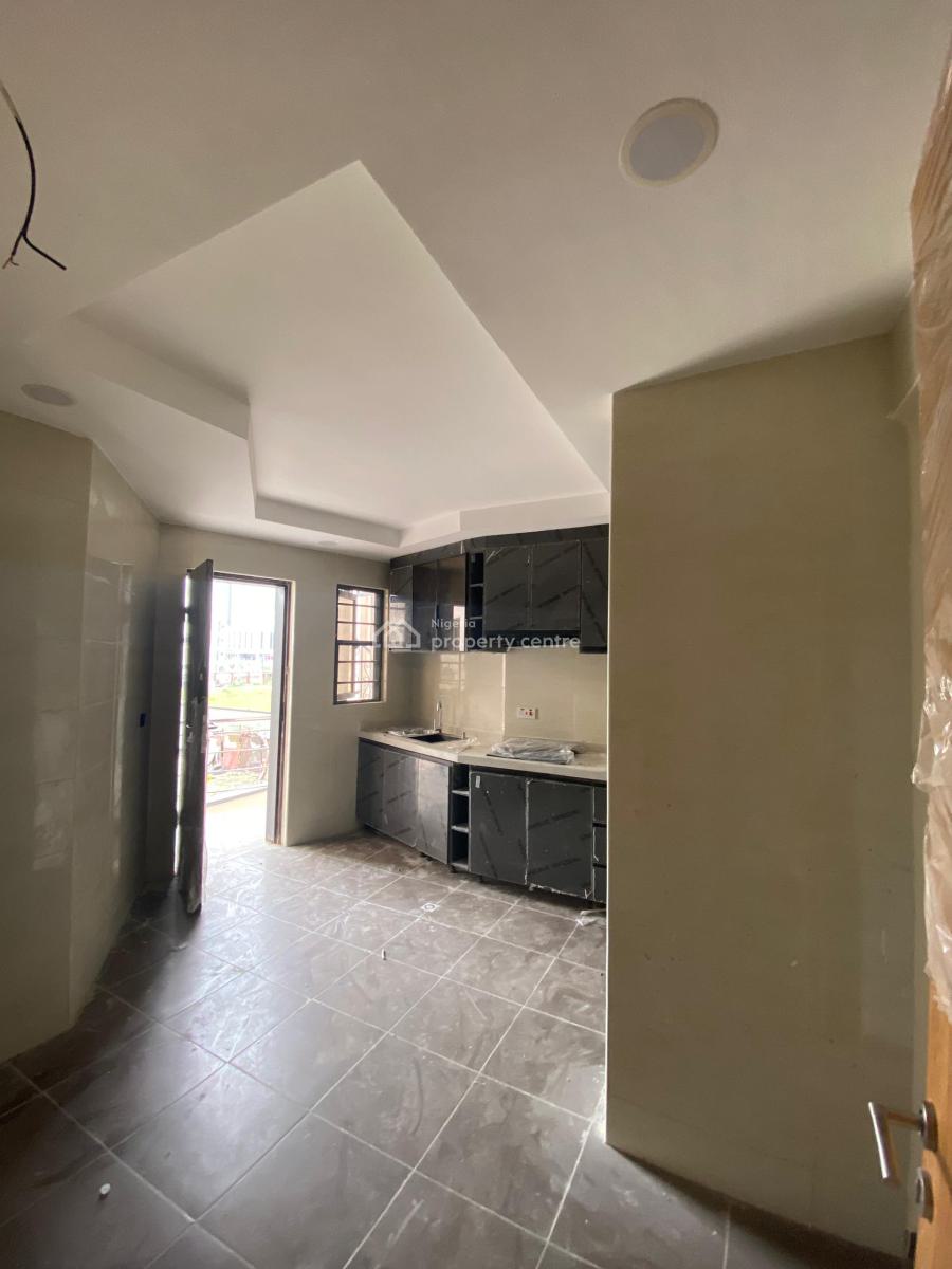 Brand New Fully Serviced 2 Bedrooms (without Bq), Lekki Phase 1, Lekki, Lagos, Flat / Apartment for Rent
