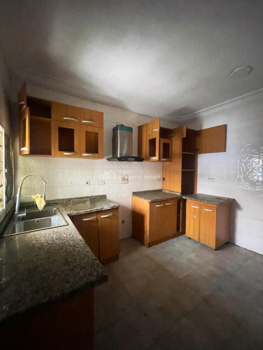 4 Bedrooms Terraced Duplex, Chevron Drive, Lekki, Lagos, Terraced Duplex for Rent