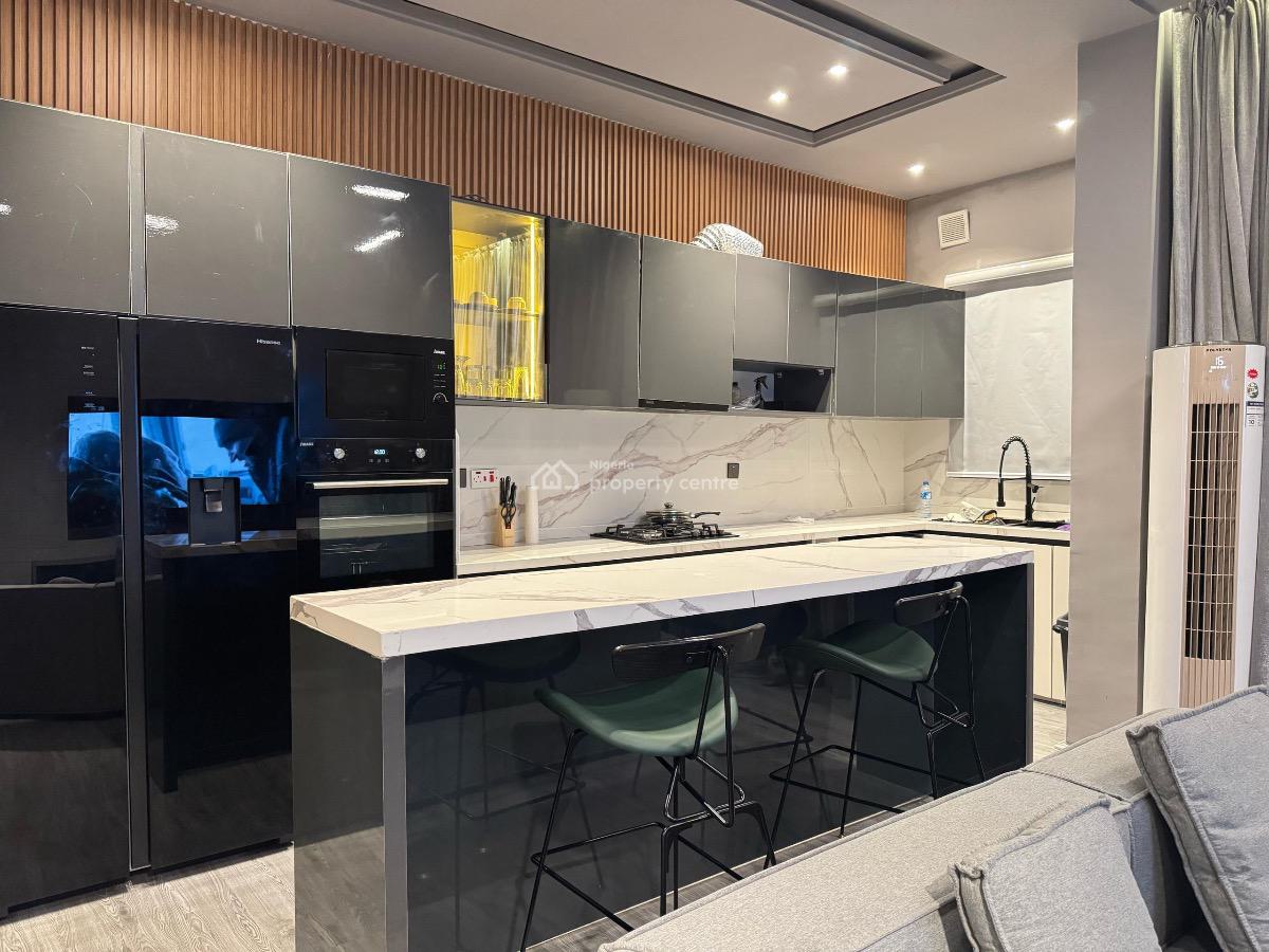 Green Holmeswood 2bedroom with Pool and Alexa, Lekki Phase 1, Lekki, Lagos, Flat / Apartment Short Let