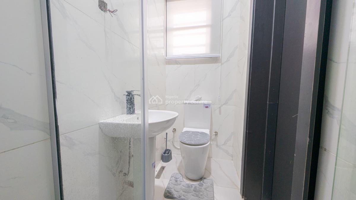 Green Holmeswood 2bedroom with Pool and Alexa, Lekki Phase 1, Lekki, Lagos, Flat / Apartment Short Let