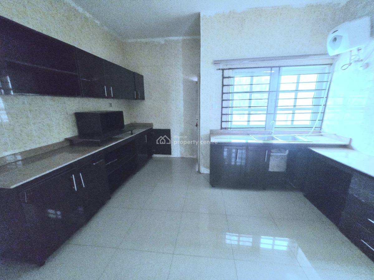 2 Bedroom Apartment, Lekki Phase 1, Lekki, Lagos, Flat / Apartment for Rent