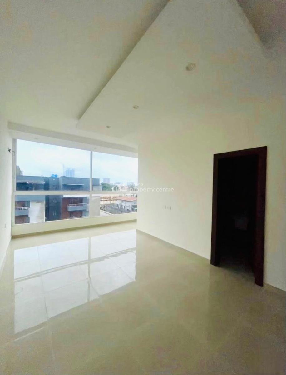 Beautiful 3 Bedroom Flat with Gym and Swimming Pool, Victoria Island (vi), Lagos, Flat / Apartment for Rent