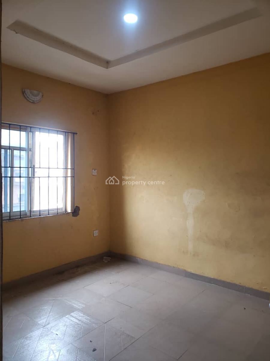 Spacious Miniflat with Pop and 2 Toilet with Prepaid Meter, Upstairs, Yakoyo Ojodu Berger, Ojodu Berger, Ojodu, Lagos, Mini Flat (room and Parlour) for Rent