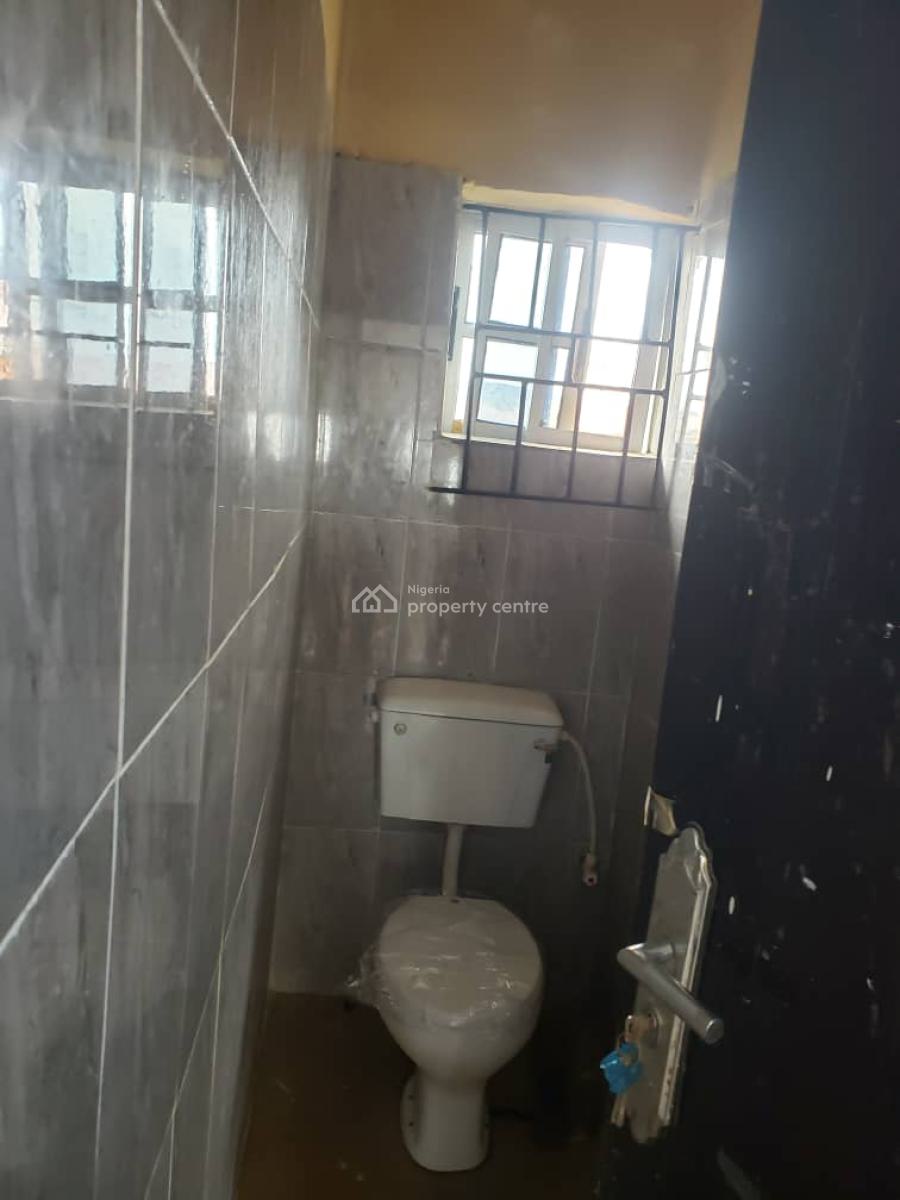 Spacious Miniflat with Pop and 2 Toilet with Prepaid Meter, Upstairs, Yakoyo Ojodu Berger, Ojodu Berger, Ojodu, Lagos, Mini Flat (room and Parlour) for Rent