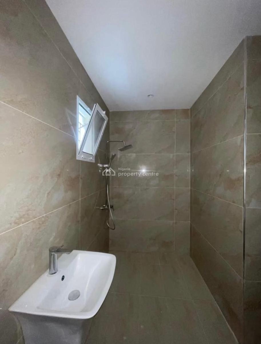 Beautiful 2 Bedroom Flat with Gym and Swimming Pool, Victoria Island (vi), Lagos, Flat / Apartment for Rent