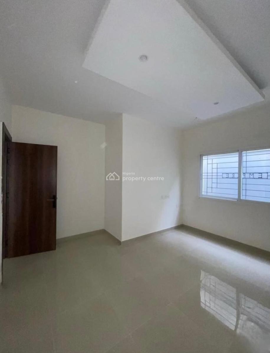 Beautiful 2 Bedroom Flat with Gym and Swimming Pool, Victoria Island (vi), Lagos, Flat / Apartment for Rent