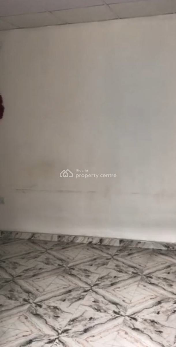a Relatively New Spacious 2 Bedroom Apartment with All Rooms En-suite, Off Odunlade Street, Shomolu, Lagos, Flat / Apartment for Rent