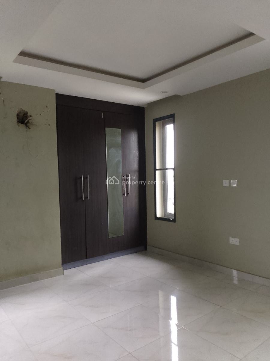 a Spacious and Neat 2 Bedroom Flat, Mobile Road, Ilaje, Ajah, Lagos, Flat / Apartment for Rent