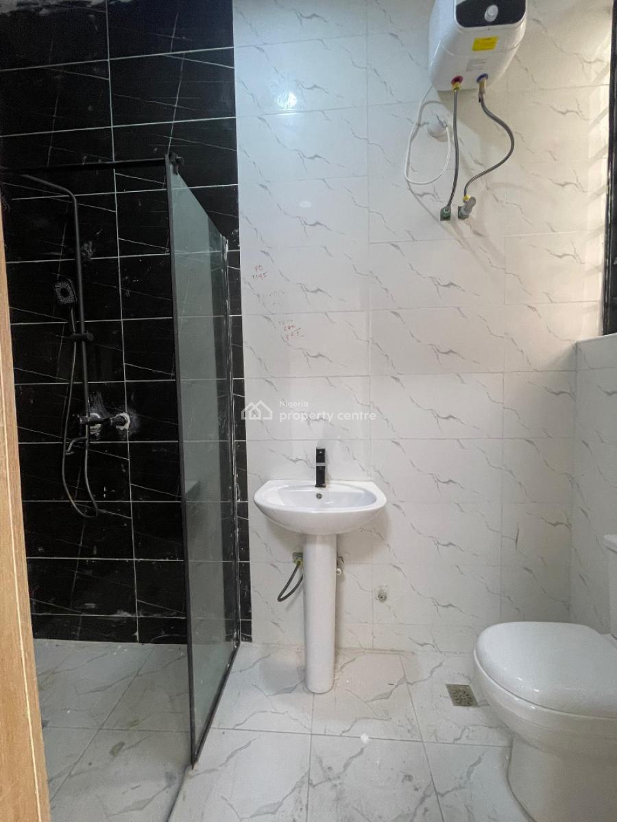 2 Bedroom Apartment, Ologolo, Lekki, Lagos, Flat / Apartment for Sale