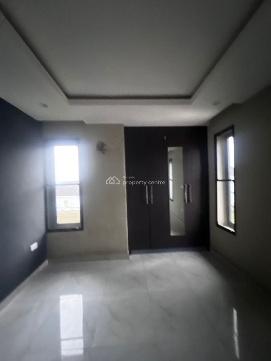 Standard 2 Bedroom Apartment, Ilaje, Ajah, Lagos, Flat / Apartment for Rent