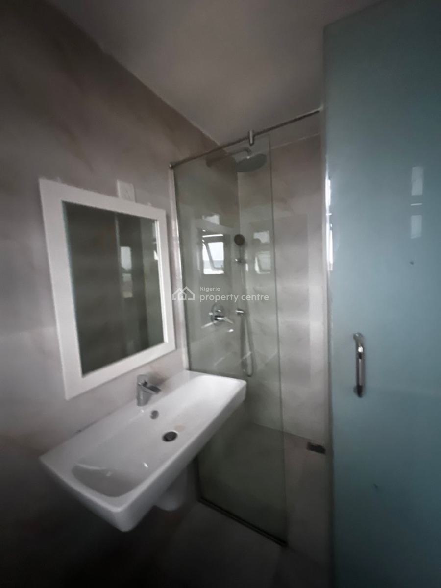 Standard 2 Bedroom Apartment, Ilaje, Ajah, Lagos, Flat / Apartment for Rent