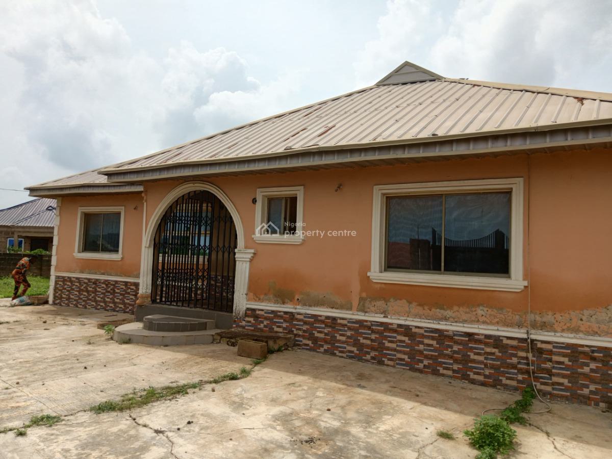 3 Bedroom Bungalow with Sweet Modern Facilities, Abore Estate, Ayegun Oleyo Road,off Akala Express, Ibadan, Oyo, Detached Bungalow for Sale