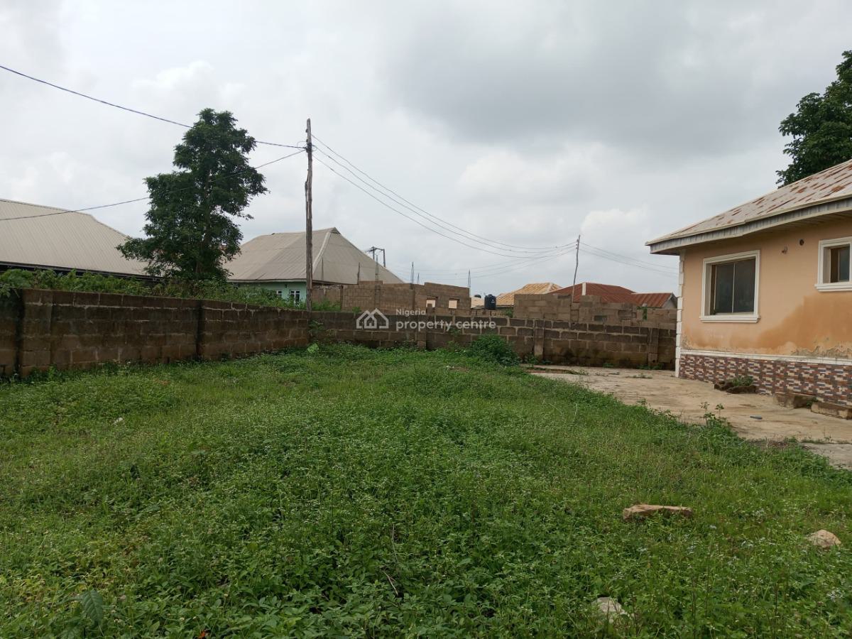 3 Bedroom Bungalow with Sweet Modern Facilities, Abore Estate, Ayegun Oleyo Road,off Akala Express, Ibadan, Oyo, Detached Bungalow for Sale