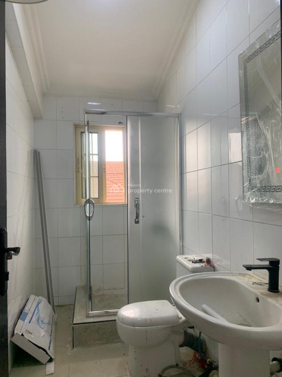 Spacious 5 Bedroom Penthouse Apartment, Off Freedom Way, Lekki Phase 1, Lekki, Lagos, Flat / Apartment for Rent