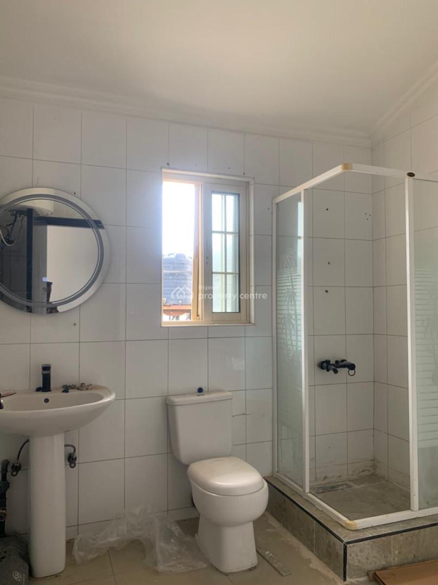 Spacious 5 Bedroom Penthouse Apartment, Off Freedom Way, Lekki Phase 1, Lekki, Lagos, Flat / Apartment for Rent
