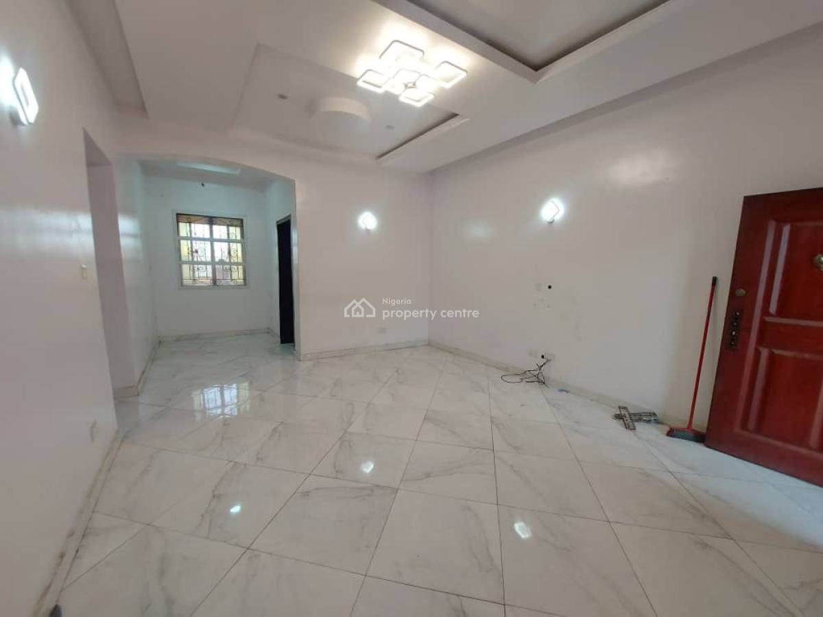 Well Maintained Spacious 2 Bedroom Apartment, Chevron, Lekki, Lagos, Flat / Apartment for Rent