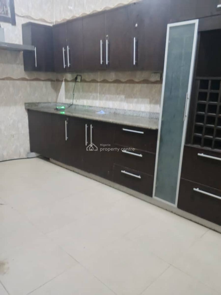 Spacious Room in a Shared Apartment, Lekki County Home, By Ikota, Lekki, Lagos, Ikota, Lekki, Lagos, Self Contain (single Rooms) for Rent