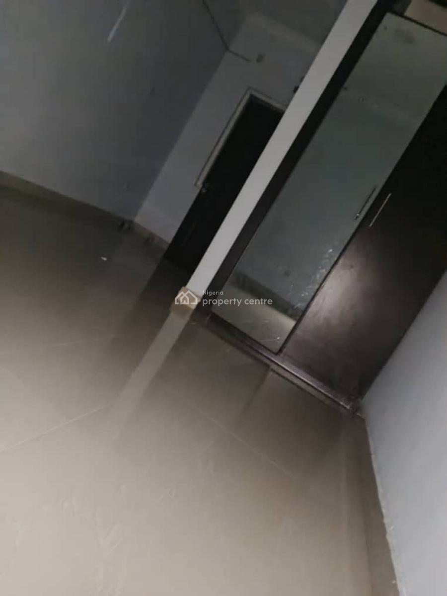 Spacious Room in a Shared Apartment, Lekki County Home, By Ikota, Lekki, Lagos, Ikota, Lekki, Lagos, Self Contain (single Rooms) for Rent