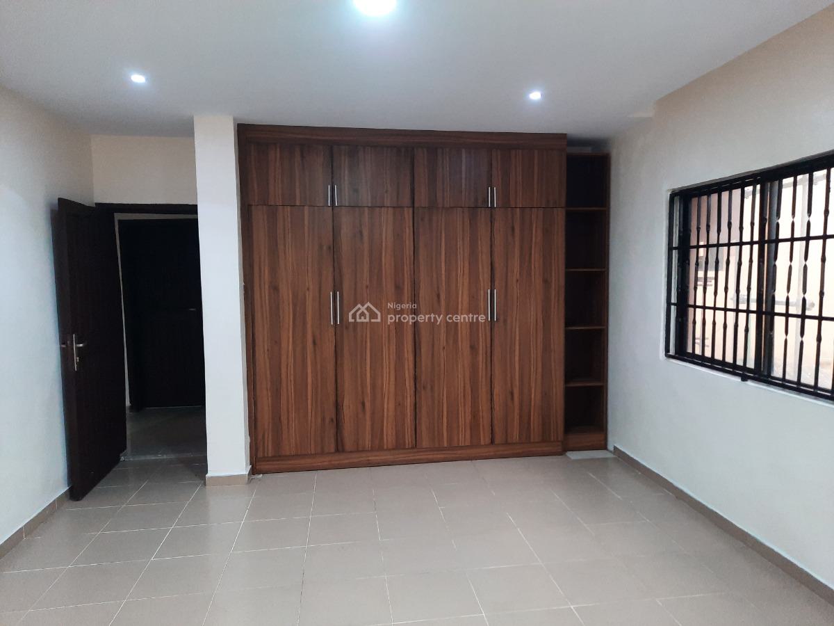 Massively Built 3 Bedroom  Duplex + Garrage, Ikeja Gra, Ikeja, Lagos, Detached Duplex for Rent
