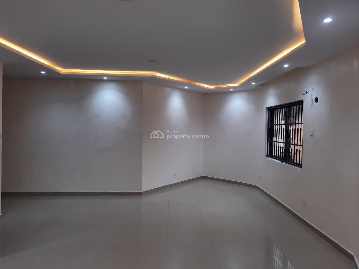 Massively Built 3 Bedroom  Duplex + Garrage, Ikeja Gra, Ikeja, Lagos, Detached Duplex for Rent